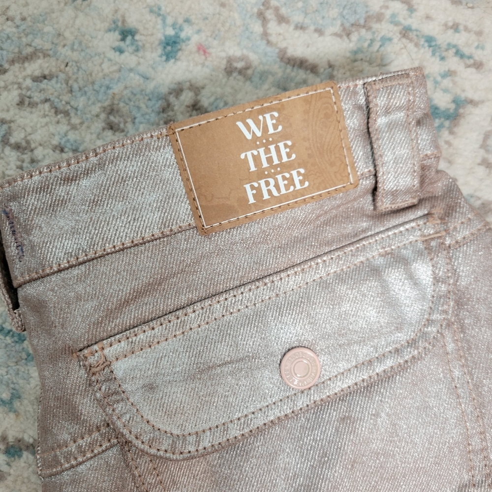 We the Free Lap of Luxury Low Rise Barrel Horseshoe Cargo Coated Pants 26 - Picture 13 of 14